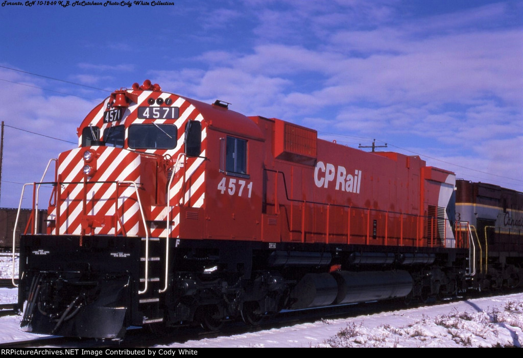 Canadian Pacific M630 4571